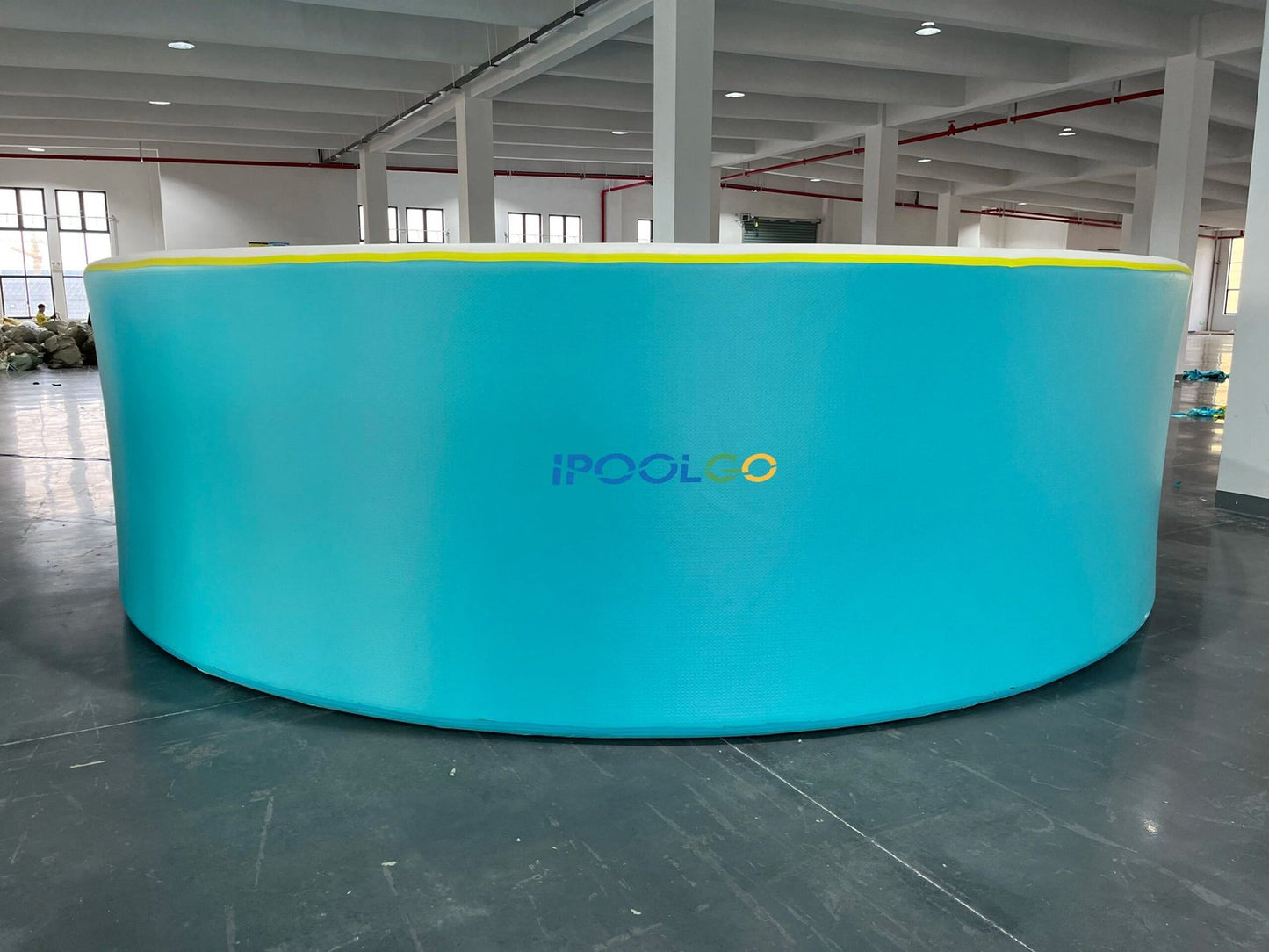 Giant Inflatable Pool Oasis Família Max – 12.000 Liters